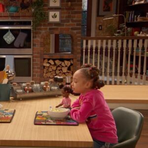 Mykal-Michelle Harris Instagram - Wooooooooooo pop-pop @therondellsheridan how could you???? 🤣🤣. Sunday on @disneychannel at 8:00pm @ravenshomeofficial it’s coming at cha. Super #funny  you won’t regret it!  #disneychannel #kimraisingkim #disney #disneykid #ravenshome #comedy #tasha #alice #someoneschild