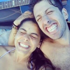 Myriella Kourenti Instagram - #friendsforever 
Οι καλύτεροι φίλοι για εμένα δεν χρειάζεται να είναι κάθε μέρα μαζί.
Δεν χρειάζεται να μιλάνε κάθε τρεις και λίγο στο τηλέφωνο. 
Δεν χρειάζεται να μοιράζονται κάθε λεπτομέρεια της ζωής τους συνεχώς. 
Οι καλύτεροι φίλοι είναι αυτοί που είναι εκεί για σημαντικά κι ασήμαντα που γι’αυτό μένουν χαραγμένα για πάντα στη μνήμη σου. 
Οι καλύτεροι φίλοι έχουν ζήσει πολύ δύσκολες στιγμές μαζί που άλλοι δεν θα άντεχαν αλλά ο χρόνος τους δικαίωσε γιατί ξαναβρέθηκαν και τις θυμόντουσαν με χαμόγελο κι όχι με πόνο ή θυμό. 
Οι καλύτεροι φίλοι μοιράζονται με την ίδια αγάπη και την σιωπή και την φασαρία.
Ένα slide με τον καλύτερο φίλο που θα μπορούσα ποτέ να ζητήσω απ’το σύμπαν. 
Η δεύτερη τραβήχτηκε πριν 8 χρόνια, πάλι σε κάμπινγκ.
18 η ημερομηνία σήμερα και κάπως έτσι πριν 18 χρόνια, ένα καλοκαίρι σε μία παιδική κατασκήνωση, κόλλησα με τον @ilias_kallitsis έναν καλλιτέχνη, αληθινό άνθρωπο, που δεν σταματάει να με κάνει να γελάω όποτε βλέπει σύννεφα στα μάτια μου…
Ευλογημένη που σε έχω Λιάκο μου..
Σε αγαπώ 💜