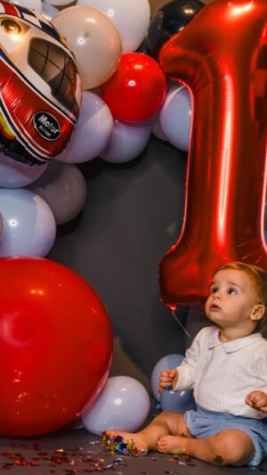 Núria Madruga Instagram - Este dia chegou tão rápido que ainda nem acredito que hoje comemoras o teu primeiro ano. 🤍
Tanto Amor por ti, Vicente. Obrigada por nos teres escolhido. Parabéns meu Amor, que continues a ser feliz e a dançar muito.