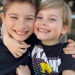 Núria Madruga Instagram – Sabem aquela menina que não queria casar e dizia que se tivesse filhos era só um? É hoje mãe de quatro miúdos maravilhosos e muito feliz. 🤍

Obrigada meus Amores, a Vida deu-me o melhor do Mundo, ser vossa Mãe. Acho que já sabem, mas Amo-vos tanto, tanto, tanto… nunca se esqueçam disso. ♥️

Meu amor @vaskini, não mudava nem uma vírgula da nossa história de Amor, todos os momentos que já passámos juntos e que fazem parte das nossas memórias. 

Obrigada à minha mãe, que sempre foi a minha heroína. 🤍

Feliz Dia a todas as Mães! Hoje e todos os dias.