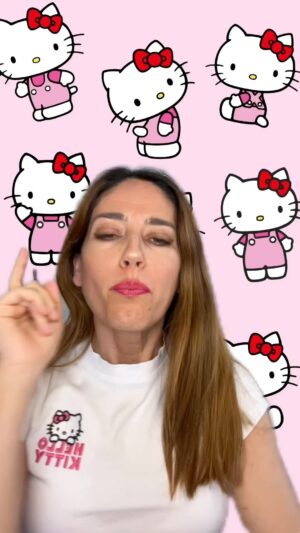 Núria Marín Instagram - Sabéis lo super fan que soy de Hello Kitty, entenderéis que necesitaba hacer este vídeo. Espero que os guste! #HelloKittySalseo