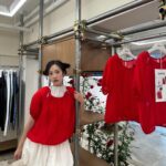 Na Hae-ryung Instagram - @burmula.kr 버뮬라의 아네모이아🌹 이렇게 다 예뻐버리면 심각하게 곤란하세요💋 5월12일~5월14일 11:30 -20:00 성수동2가 289-295,2층 hago haus #광고#burmula#버뮬라#버뮬라24SS#하고하우스성수