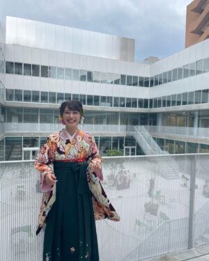 NaHo Instagram - 2021年も、皆さんありがとうございました！✨
今年はドラマ撮影、セカンドアルバムリリース、MV6作連続リリース、中国駐大阪領事館イベントなど、様々な経験をさせていただきました。　
貴重な経験が出来たことが、私にとって2021年で得た宝物です。
.
また今年は大学を卒業し、中国と日本で活動するアーティストとして、責任感をより持つようになった一年でもありました。
コロナ禍で思うように動けない時も、「日本でできることを」と一生懸命支えて下さったスタッフの皆さん、ずっと応援して下さっているファンの皆さん、本当に本当にありがとうございました！
.
今年感じた幸せ、楽しさ、辛さ、苦しさ、全て自分の糧にして、2022年は更にパワーアップできるよう、中国と日本の架け橋になれるよう、活動頑張ります！🌈
.
皆さん、良いお年を〜🐮
.
#NaHo #qisui #youthwithyou #secondcultureinc #穗月有你 #七穂 #七穗 #青春有你 #青春有你2 #麦穗们 #2021 #2022