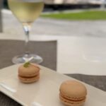 Nadège Lacroix Instagram – Une superbe après midi au @palace_de_menthon 😍

Le soleil ☀️, de grandes discussions et une deuxième chance. 🍀🍀🍀

Bien sûr que j ai peur d avoir encore une fois le cœur 💔 brisé. Bien sûr que j ai peur d être encore déçue ! 

Et pourtant je n y arrive pas ! Je n arrive pas à passer à autre chose pour le moment. Je n arrive pas à me passer de lui ! 🙈♥️🥰

Une chance mais pas 2 !!!! C est sur par contre que c est à saisir maintenant et qu au moindre doute tout sera fini et pour de bon cette fois ! 🙃

Merci à tous pour vos messages durant ces semaines si dures 🙈🥲😓

#lifestyle #couple #deuxiemechance #lamour #love #palace #afternoon #beachclub #fareniente #annecy #menthon #lac #sun
