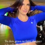 Nadège Lacroix Instagram - Tu dois grave te faire draguer chez @davidlloydveigy ! Pas du tout ! Et je comprends pas pourquoi 😂🤣😆 Un peu d humour ça fait du bien 🤩 #davidlloydclubs #davidlloydveigy #geneve #geneva #gym #fitness #fitgirl #love #sport #team #funnyvideos