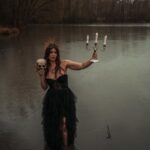 Nadège Lacroix Instagram - Allez promis après j arrête 😊♥️ mais j aime tellement les photos de ce shooting ! 📸 je comprends que certains trouvent ça un peu dark par rapport à mon contenu habituel et c est pour ça que j adore me laisser guider vers d autres univers et je trouve que celui est vraiment intéressant ! ♥️ Robe @venuscollection.2.0.2.3 MUA @sd.makeup.artist 📸 @philippinesphotography_ orga @dla13.0 ♥️♥️♥️ Merci ♥️ #shooting #photo #pictures #pic #picoftheday #insta #instagood #instalike #instadaily #lake #witch #goodwitch #mystique #love #univers #paris