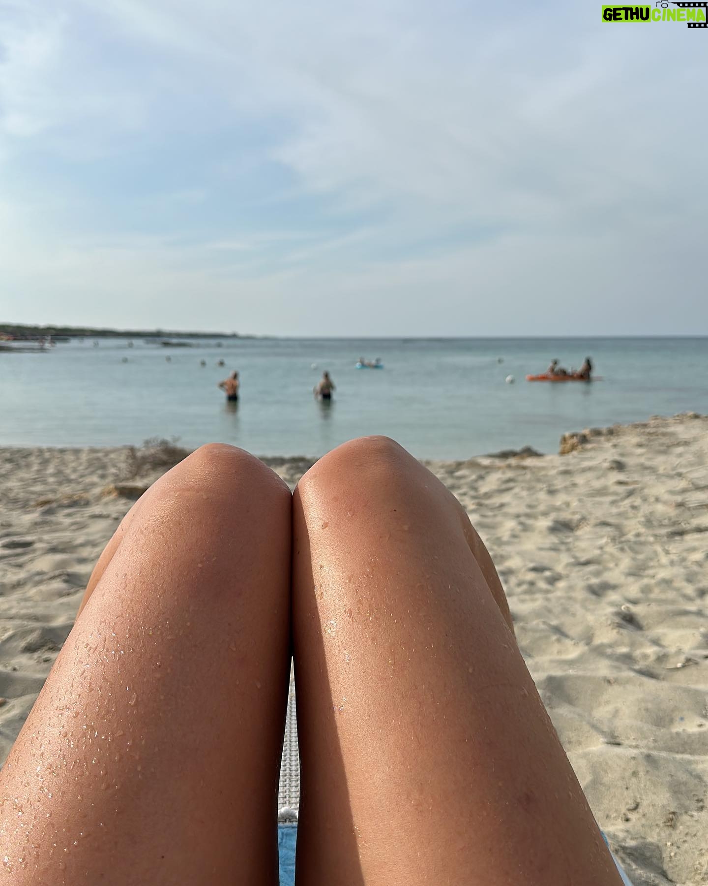 Nadège Lacroix - 3 Likes - 💙💙💙 il mare 💙💙💙
Pourquoi c est féminin dans toutes les langues sauf en italien ??? Macho ??? Ahahah
Je vous aime ❤️
#vacation #italie #lecce #sanfoca #vacances #bonheur #happylife #happyme #sole #☀️