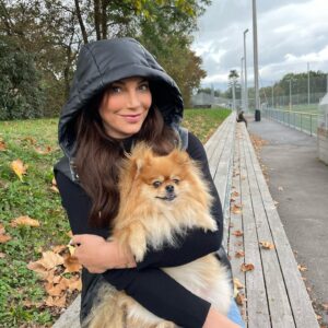 Nadège Lacroix Instagram - Hello autumn 🍂 🍁

#nofilter #justme #makeup #hihi #love #familytime #supporter #football #teenager #bellemere #❤️ #🍁 #🍂