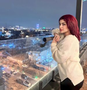 Nadeen Alfahd Instagram - لاتنظر الى الماضي 
لكي ترى الذي ينتظرك ✨✨