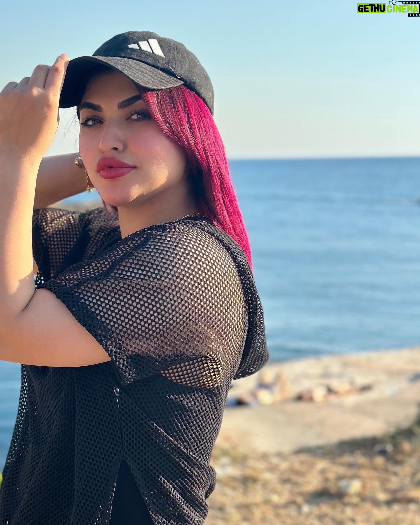 Nadeen Alfahd - 3.3K Likes -