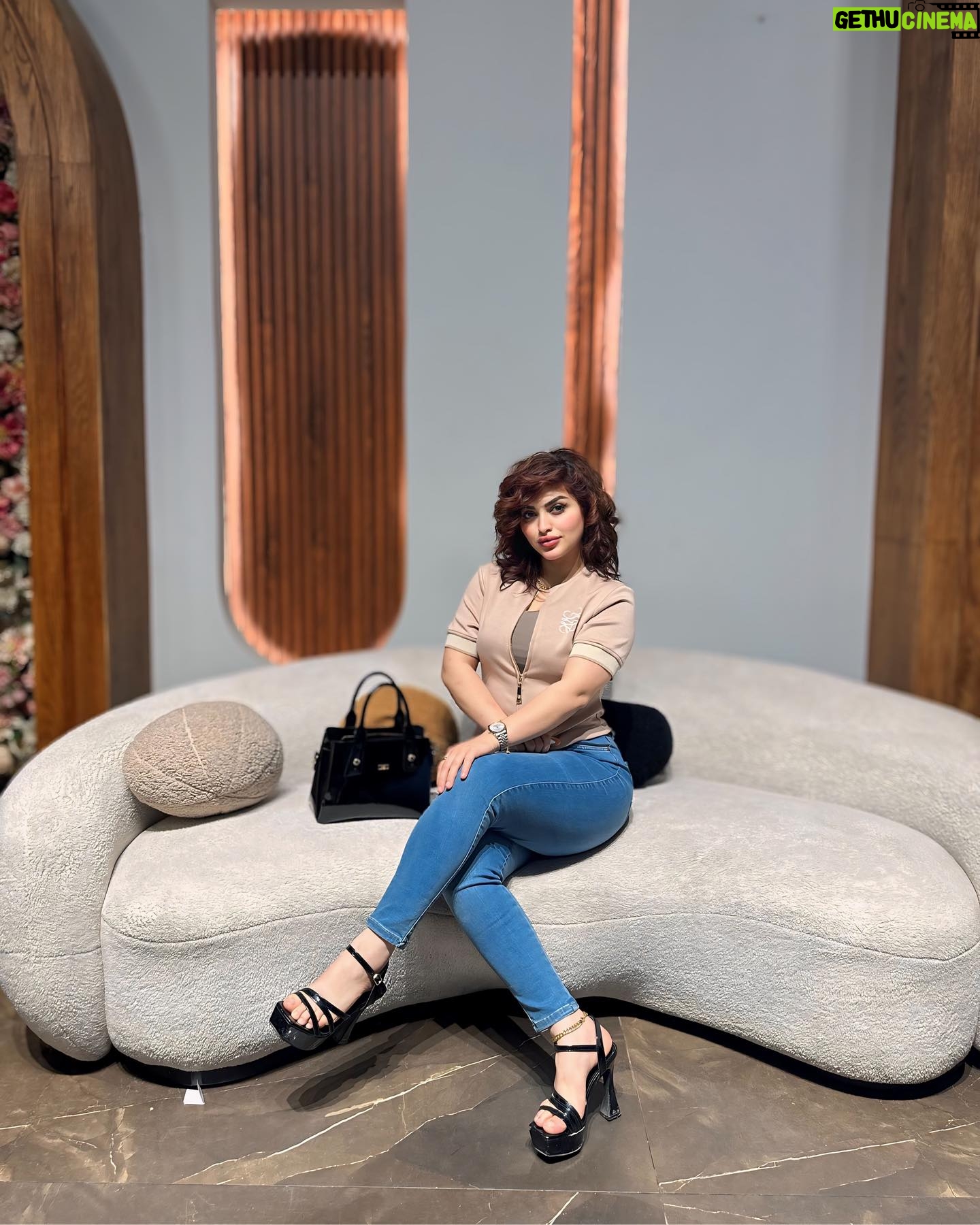 Nadeen Alfahd - 3.2K Likes -
