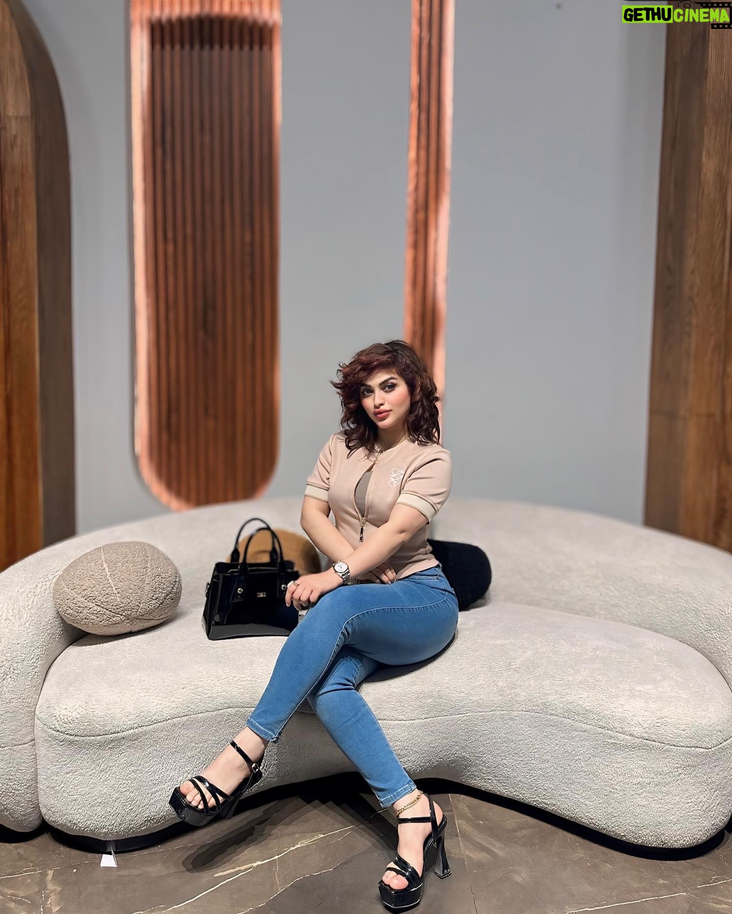 Nadeen Alfahd - 3.2K Likes -