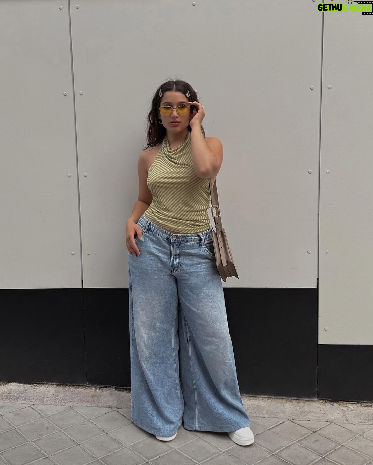 Nadia Al Saidi - 6.2K Likes - La última foto es claramente la más sexy🌚 @pullandbear #pullandbearcommunity