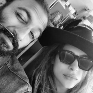 Nadia Hilker Instagram - The Walking Dead is a family!🖤
What a great weekend!
I ‘m so proud and honored being a part of this incredible show!
And so grateful for each one of you out there supporting us!
#bestfansintheworld #thewalkingdead #amc #sandiegocomiccon #family
