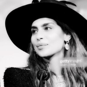 Nadia Hilker Instagram - The Walking Dead is a family!🖤
What a great weekend!
I ‘m so proud and honored being a part of this incredible show!
And so grateful for each one of you out there supporting us!
#bestfansintheworld #thewalkingdead #amc #sandiegocomiccon #family