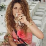 Nadia Hilker Instagram - 🦩🌺💄🦁