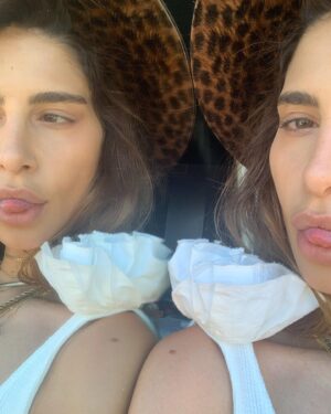 Nadia Hilker Instagram - Are you how others perceive you?
how you perceive yourself?
or both?
#selflove #selfreflection