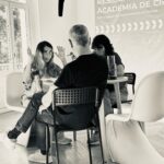 Nadia de Santiago Instagram - Que divertido fue investigar y compartir nuevas formas de interpretación con @annamarchessi en las clases de dirección de actores de las residencias artísticas de la @academiadecine. Espero que el proyecto vaya fenomenal! ✨🕯️