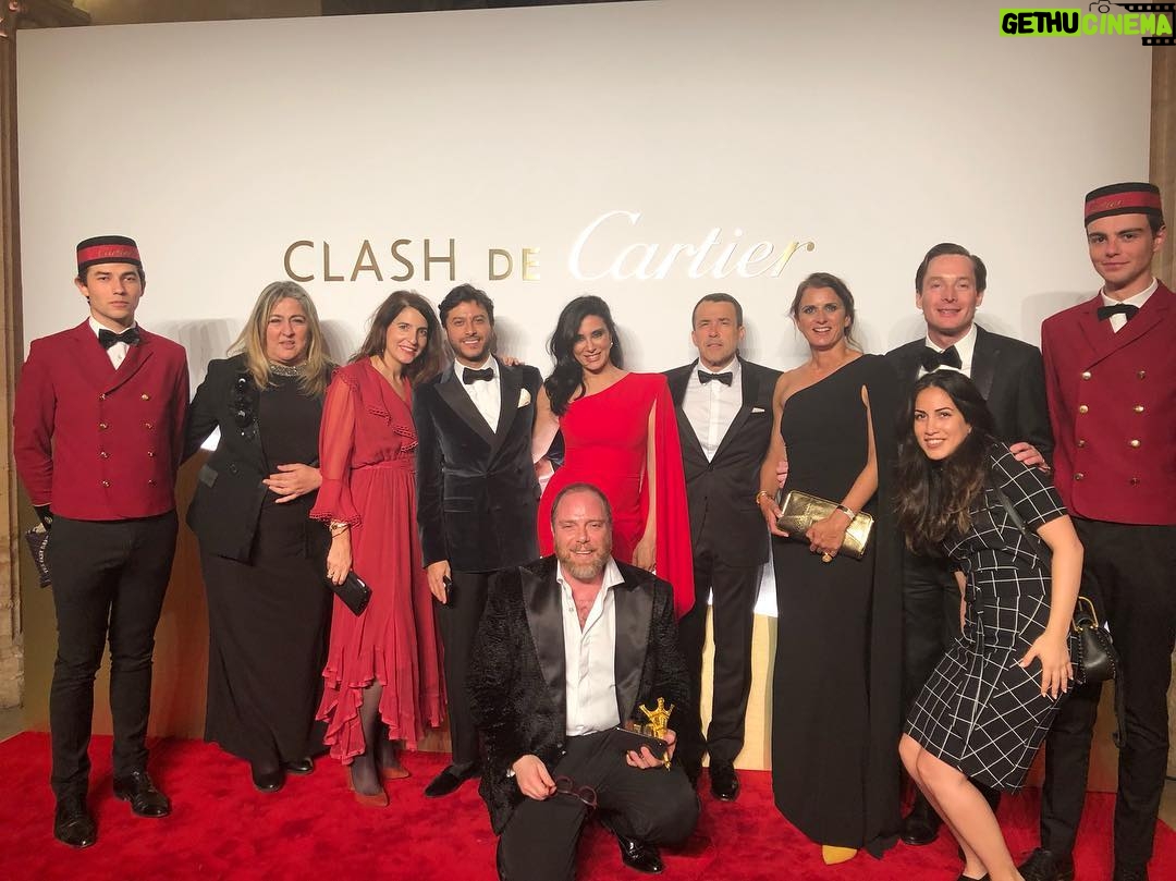 Nadine Labaki Instagram - With my beautiful @cartier family yesterday night ! #cartierparty #clashdecartier Thank you @piaffboutique for this amazing dress ! And thank you @phophiemathiasmakeup and @harley_hp for the pampering!