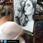 Nadine Labaki Instagram - شكرًا ❤️! Repost from @kreativ.fantastic_ using @RepostRegramApp - @nadinelabaki بعضهم كالوطن ان غابوا عنا شعرنا بالغربة#نجيب_محفوظ#nadinelabaki#studio#charcoaldrawing#sketch#portraiturephotography#contemporary_art#portrait#portraiture