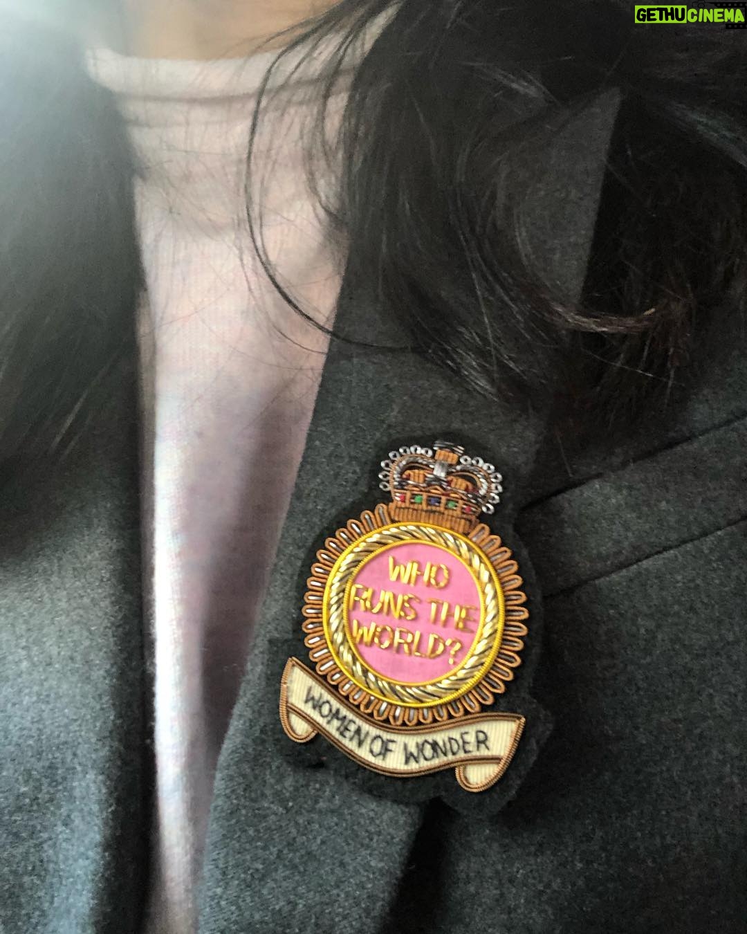 Nadine Labaki Instagram - To those who made it and those who didn’t make it, to those who have achieved and those who are still waiting to achieve, to those who have big dreams and those who don’t dare to dream, to those who are fulfilled and those who don’t have the luxury to be fulfilled, to those who love and those who can’t love, to those who struggle, to those who fail, to those who feed, to those who nurture, to those who raise, to all the women who have inspired me, no matter who you are or where you come from or what you have achieved celebrate your womanhood this day and every day because you are a “woman of wonder”. Thank you @sarahsbag for this beautiful initiative. I will wear this badge with pride today and every day! #womenofwonder #happyinternationalwomensday