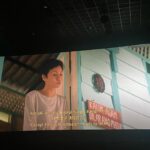 Nadiya Nisaa Instagram - Ini pula my favorite of all. Bila Hani datang stand up for Yam depan Pa’at & Tok Hassan. Sikit pun dia tak gentar walaupun muka kedua-dua lelaki ni tak jambu langsung. Sampai Pa’at mampu jeling je 🤭 Sebagai rakan lakon & kawan baik, when I saw this scene I rasa sayu gila & amazed at the same time by her choices. She carefully use her options bila dia diletakkan di bawah tangga rumah Pa’at (orang luar) & di atas tangga rumah sendiri (safe space). Dua-dua untuk tujuan yg sama. Knowing Hani & Nani I tau she will use her intelligent words to fight, bukan kekerasan. Itu adalah skill that I wish I have & saya harap kita semua pun akan buat pilihan itu bila berdepan dgn penindasan & ketidak adilan. You would want a Hani in your life 💖 I love you @sharifah_amani 🫶 Jom tonton La luna sekarang Top 10 di @netflixmy #lalunafilm @papahanfilms @act2pictures @cloverfilmssg