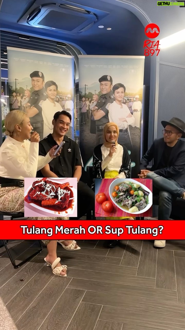 Nadiya Nisaa Instagram - Ayuh kenali para pelakon #LaLunaTheMovie π¬, Hisyam Hamid (Paβat), Nadiya Nissa (Yam) dan penerbit tempatan kita, M. Raihan Halim ππΌ Ketahui tentang watak mereka dengan lebih mendalam dan jawapan mereka dalam permainan π»πππ ππ π»πππ! β
β π€ Dah tonton filem La Luna ke belum? Apa yang anda suka tentang filem ini? Yuk, kongsi di ruang komen! π½οΈ #LaLuna #RIAKruz #Ria897 #HiburanTahapOptima #1SGRadioNetwork