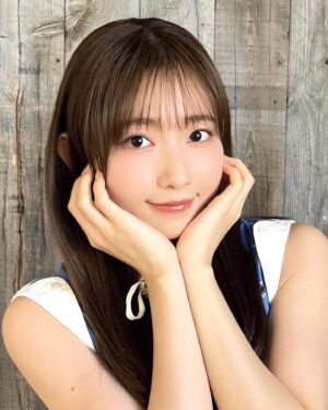 Nagisa Aoyama Instagram - 『#ウルトラジャンプ 3月号』本日発売✨
近めのオフショ📸

#lovelive #liella