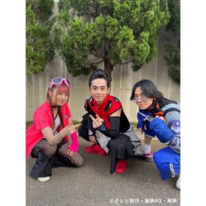 Nagisa Hayakawa Instagram - .
改めて、『王様戦隊キングオージャー』1年間ありがとうございました！！

こんなに素敵な作品に出演出来たこと、凄く光栄に思います👑

口の悪いとことか力持なとことか、女の子だけど一番男勝りなカッコイイマユタを演じられて楽しかったです！👩‍💻 言い慣れない言葉ばかりで難しかったな～笑

ンコソパ民たちの小さな小芝居にも気付いてくださったり、そこから色々な物語を想像してくださったり、皆さんのポストを見るたびにニヤニヤしてました☺

撮影現場もとても暖かくて共演者の方々やスタッフの方々から刺激をたくさん頂きました！キングオージャー最高だな～！！

キングオージャーを通して早川渚紗と出会ってくれた方も、前から好きでいてくれてる方も、これからの私のことを応援宜しくお願いします！🙇‍♀️