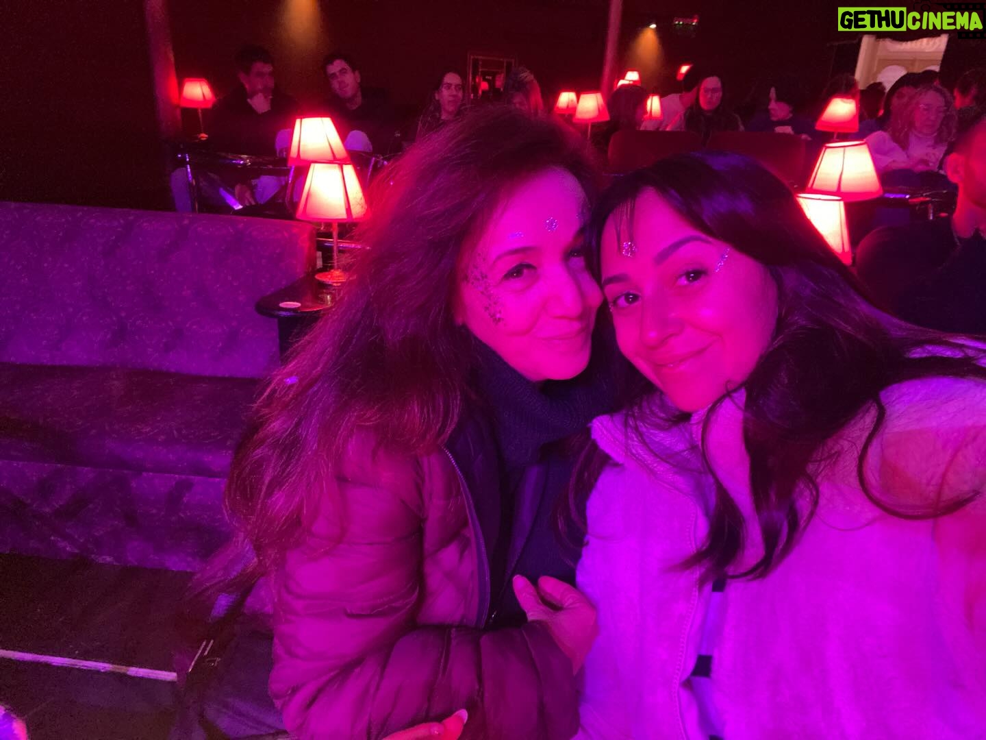 Naiara Awada Instagram - Increeiiiiiible @legalmenterubialaobra gracias @tomas.rottemberg ameeee demasiado esta noche con mi mamiiiiiiiii