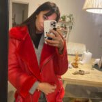 Naiara Awada Instagram - Calle corrientes , una buena comedia teatral , los inmortales , vino tinto , gomitas del Kiosco y mi Buenos Aires amada . Que más puedo pedirle a una noche perfecta. ?????