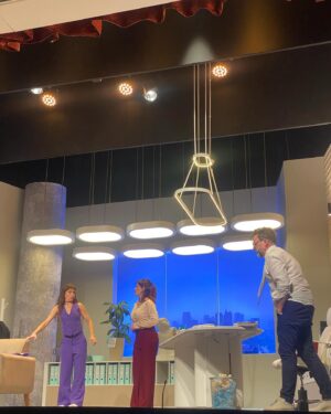 Naiara Awada Instagram - Foto 1) con una de mis actrices favoritas . La gran @duplaa_nancyok @exitlaobra es la mejor comedia de calle corrientes . @juanpablogeretto @fermetilli me hacen AMAR nuestra profesión . Gracias por esta función maravillosa que salí con dolor de mandíbula de reírme @corinafiorillo