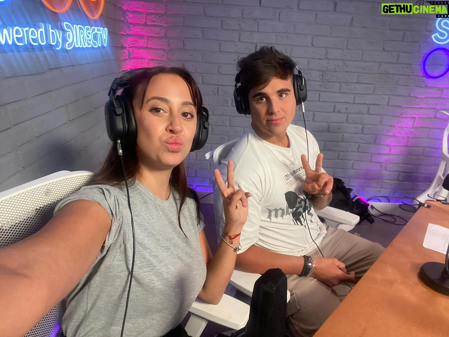Naiara Awada Instagram - Entrevistando a @dalessiomauro_ en @fueradejoda @telefe