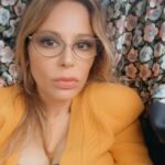 Naike Rivelli Instagram – Ultime Novità da Sanremo: sono in crisis 🤦🏻‍♀️
Non sanno cosa dire sul palco per conto degli agricoltori. Noi abbiamo con noi #antoniozangari @il_gigante_buono14  a capo di tutti i presidi del sud della Calabria. Lui si esprime benissimo. Sa anche essere più rapido e conciso degli ultimi discorsi fatti sui palchi di Sanremo. Se lo fanno salire, noi gli teniamo la mano, se no gli scriviamo noi a #amadeus il comunicato stampa da leggere. Visto che lui non sa bene cosa succede nel suo paese ❤️❤️❤️🇮🇹📣🚜🍊❤️❤️❤️ #naikerivelli @ornellamuti #ultimenotizie #sanremo #scioperoagricoltori 
In rai sono arrivati TUTTI COMUNICATI. LI ABBIAMO MANDATI NOI. State dicendo che mentiamo? Dai Ama. Dai Rai. Ma che davvero? 
@adnkronos_ @alisatoaff 
@striscialanotizia 
@il_gigante_buono14 
@_fedezangari @gabriellazangari 
Per essere sicura taggo di nuovo: 
@rainewsofficial @tg1_rai_official @sanremorai  più chiari di così non si può.  Sono al cell costantemente con @adnkronos_ , che segue tutto, anche @agenzia_ansa  ha ripreso articolo di @alisatoaff di #adnkronos . Lo sa tutta Italia tranne Amadeus e Fiorello e la Rai. 
🤦🏻‍♀️🤷🏻‍♀️🙈🙈🙈🙈🙈🙈🙈🤣🚜🇮🇹📣🍊