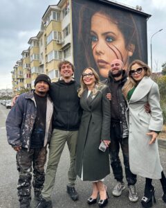 Naike Rivelli Instagram - Grazie @jorit #murales #ornellamuti #sochi #russia @ornellamuti