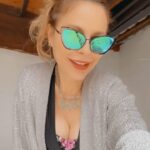 Naike Rivelli Instagram – Hello it’s me!!! Vi ricordate quando vi dicevo che i trucchi di @ladygaga @hauslabs sono pazzeschi?????! Beh … ora potete andarli a provare di persona! Poi ditemi che non vi avevo dato una super chicca! Il bello di non essere pagati da nessuno per dire la propria ti permette di dire sempre la verità🙆🏻‍♀️🤪💃🏻✅
Oltre essere il prodotto più buono, efficace e pazzesco sul mercato, hanno prezzi giusti e sono #vegan e #crueltyfree – della serie non voglio nient’altro nel mio make-up bag! 💚💚 #naikerivelli @ornellamuti che goduria potervi dire : ve lo avevamo detto 🤪🤣🤣🤣🤣🤣