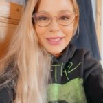 Naike Rivelli Instagram – #iospengolarai #naikerivelli #nonpagocanonerai 
#libertadipensiero 
#pace #nowar 
#passaparola 
@ornellamuti
@ornellamutihempclub 
@cannabis_medical_center