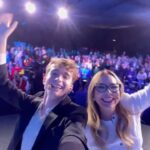 Naike Rivelli Instagram - Pezzi della stupenda Inter fatta da mamma al Forum dei Giovani a Sochi! Abbiamo parlato di arte di moda di pace e di agricoltori! @tg1_rai_official @ornellamuti @il_gigante_buono14 @diegopadula @zhannagarber @dubchakk @lorenzo.bagnati98 @ulyana_sergeenko_moscow @jorit @masterchef_antonio