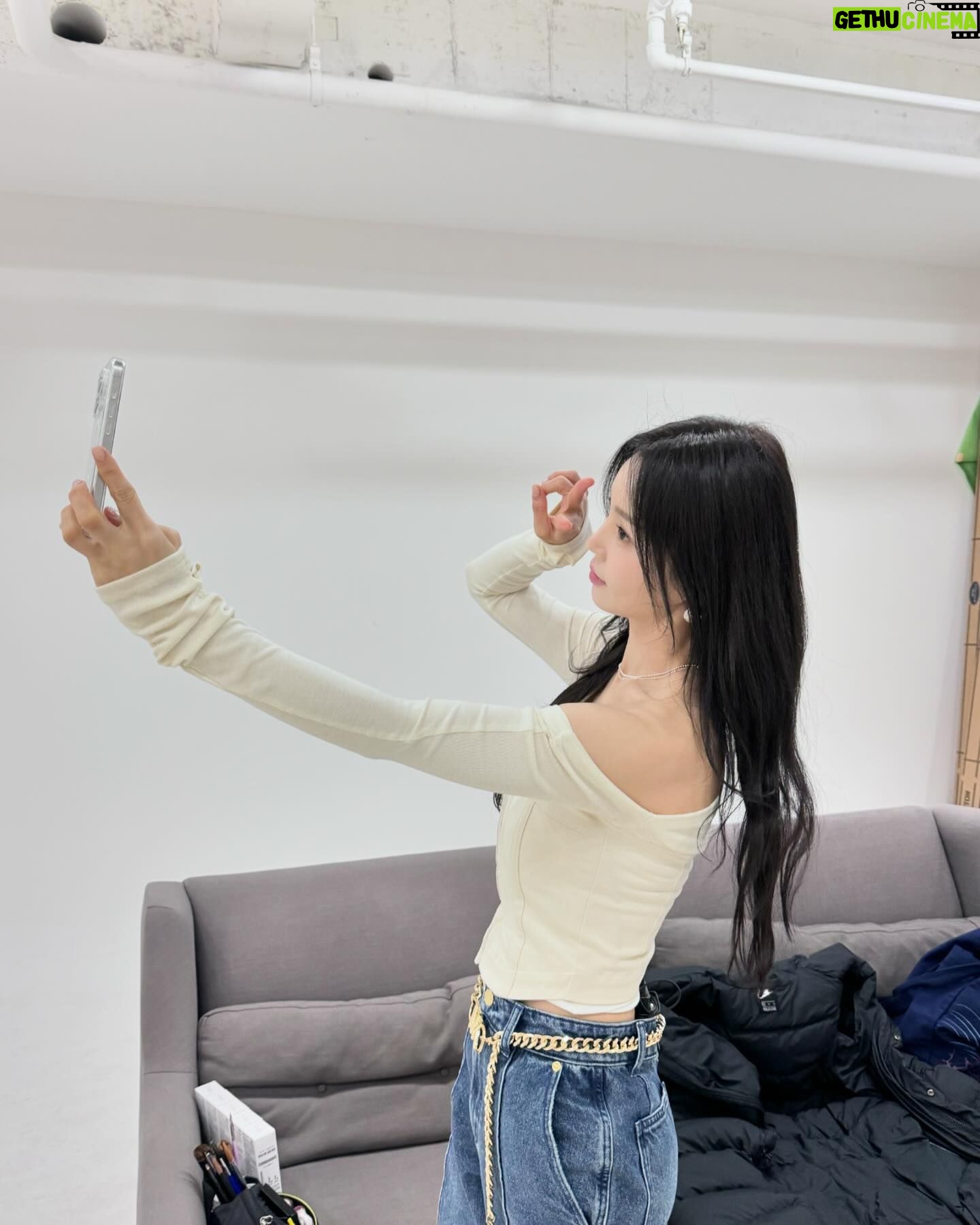 Nam Gyu-ri - 7.7K Likes - 오늘 오후 6시 노빠꾸탁재훈에서 만나요 🩵
#노빠꾸탁재훈#6시#🌟
