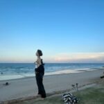 Nam Gyu-ri Instagram - 나트랑 바다 🌊🧜‍♀️ 힐링 그자체. With. Jack🐶🐾🪺🐬🍀