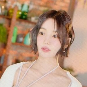 Nam Gyu-ri Instagram - 🎬특별히 즐거웠던 촬영장

 “고백하는거맞아”🌺