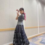Nana Asakawa Instagram - 浅川梨奈バースデーイベント お越しくださった皆様ありがとうございました✨ ベルリオーズをイメージでグレーと赤リボン🐾笑 たくさんの方にお祝いしてもらって幸せです、 また会おうねありがとう！