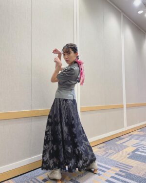 Nana Asakawa Instagram - 浅川梨奈バースデーイベント
お越しくださった皆様ありがとうございました✨

ベルリオーズをイメージでグレーと赤リボン🐾笑

たくさんの方にお祝いしてもらって幸せです、
また会おうねありがとう！