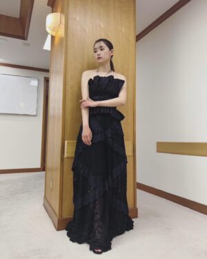 Nana Asakawa Instagram - 映画「おとななじみ」
舞台挨拶2日目ありがとうございました！

賑やかでリラックスした状態の登壇で楽しかったです☺️

完成披露そして舞台挨拶２日間、司会をしてくださった青木さんにも心から感謝です。
優しく愛のある進行をありがとうございました😌✨

今日は主演2人と監督が大阪名古屋で登壇ですね、
行かれる方は楽しんでください

たくさんの方に作品を見て頂けたら嬉しいです。

…猫が騒がしくて変な時間に起こされてしまった私でした。
もう一度寝ます。笑