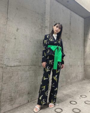 Nana Asakawa Instagram - シンデレラフェス
おとななじみステージ
ありがとうございました🏰

キラッキラしてた
映画は5月12日公開です、おたのしみに＾＾