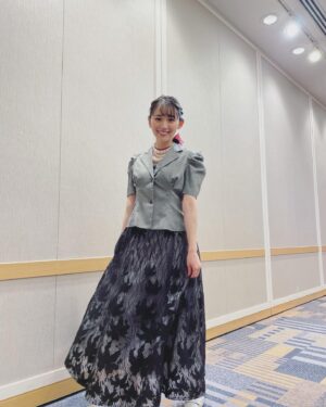 Nana Asakawa Instagram - 産まれました〜
24歳になりました〜