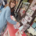Nana Asakawa Instagram - レプリカの10倍小さい本物の団子 📷: @sei_matobu 🤍