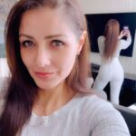 Nana Gouvea Instagram - Let’s go to work? 🩵🤍🩶 Bora trabalhar? 🩵🤍🩶 #nanagouvea #workworkwork #outfitoftheday #lovewhite #whiteoutfit #winteroutfit #getitgirl #beauty #gorgeous #goddess #beleza #linda #deusa