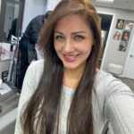 Nana Gouvea Instagram - New hair cut, I forgot to post! Good morning! 💇🏻‍♀️👸🏻💋 Corte de cabelo novo, esqueci de postar! Bom dia! 🌞 💇🏻‍♀️💖 #nanagouvea #longhairdontcare #happiness #innerpeace #pazinterior #felicidade #cabeloslongos #beauty #selflove #cuidado #selfcare #amorproprio #amor #deusnocomando #godisgood #nophotoshopneeded #nofilters #imbeautiful 😘