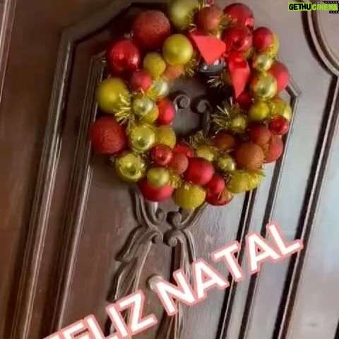 Nana Gouvea Instagram - Mom and Dad! Merry Christmas!!! ππππΌ Minha mΓ£e meu pai! Feliz Natal!!! πππΌπ #feliznatal #merrychristmas #love #amor #bΓͺnΓ§Γ£os #ππΌ #π #π #christmasdecor #deuscuidademim